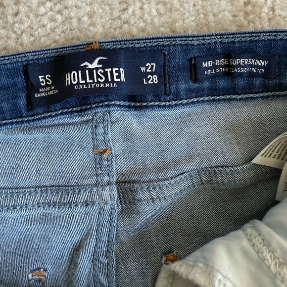 Hollister Mid Rise Super Skinny Jeans Stretch
Denim Distressed Size 5S - Picture 5 of 8